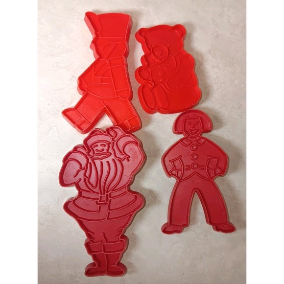 The Unbranded Brand Other - Vtg Christmas Cookie Cutters (4) with Handles SANTA TEDDY BEAR TOY SOLDIER